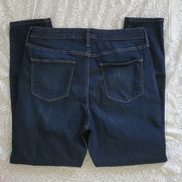Universal Thread High Rise Skinny jeans - Picture 5 of 5